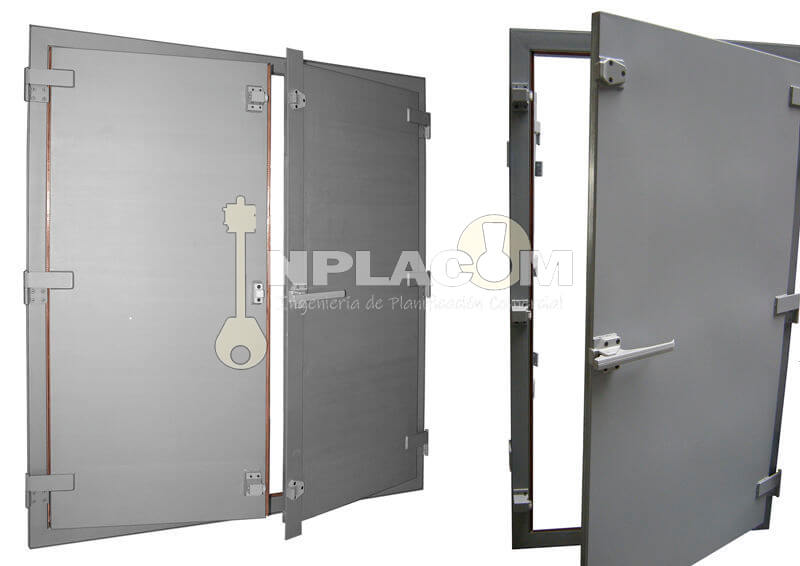 ¿Cuál es la diferencia entre una puerta de seguridad y una puerta blindada en Perú?